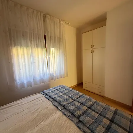 アパート Cozy Flat With Private Parking In *