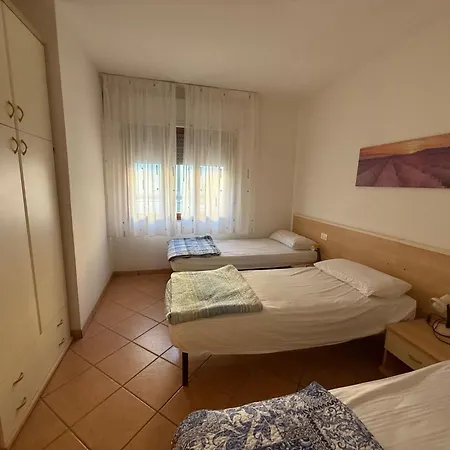Cozy Flat With Private Parking In Apartamento *